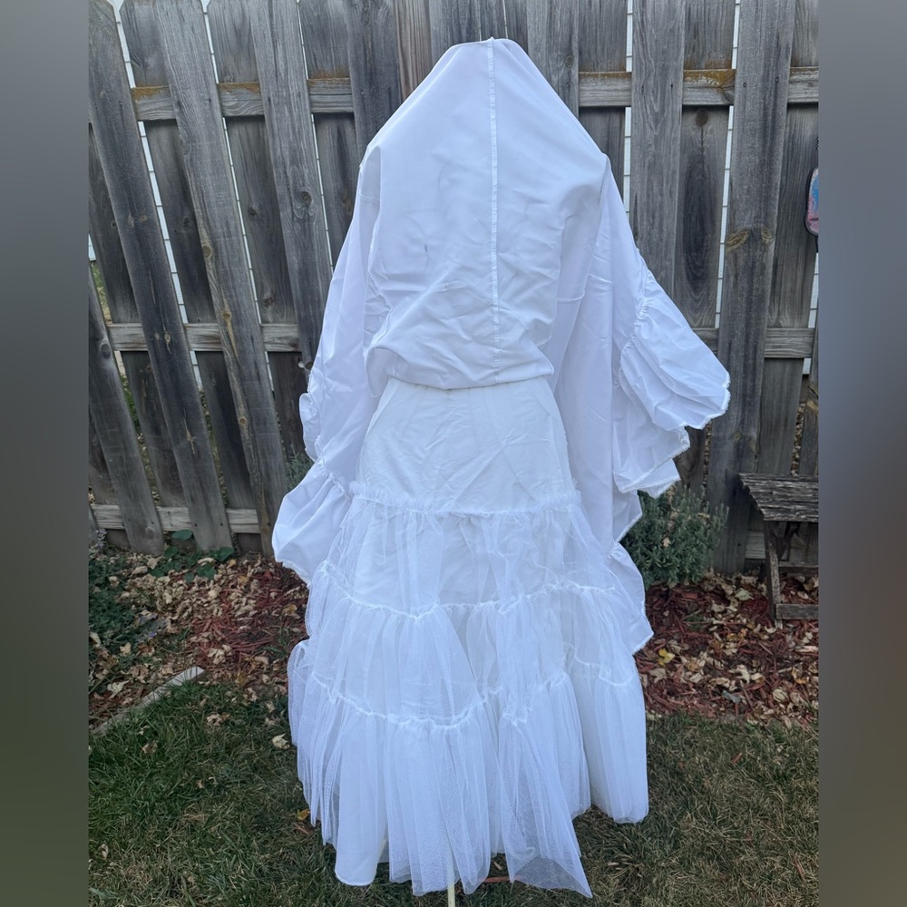 White Ruffled Full-Length underskirt - Picture 4 of 9